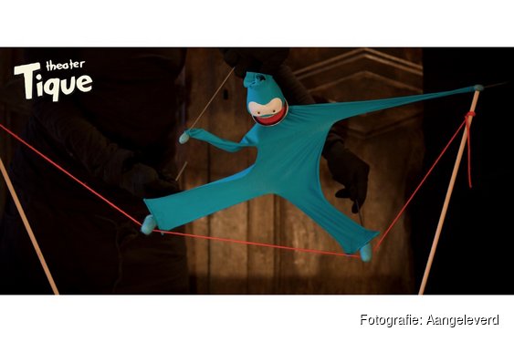 Slim en dapper ’Konijn’  door Theater Tique  in Scagon De Luxe