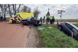 Zwaar ongeval met auto’s en fietser in Schagerbrug