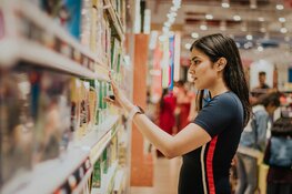 Concurrentie in de winkelschappen: Waarom sommige producten meer opvallen