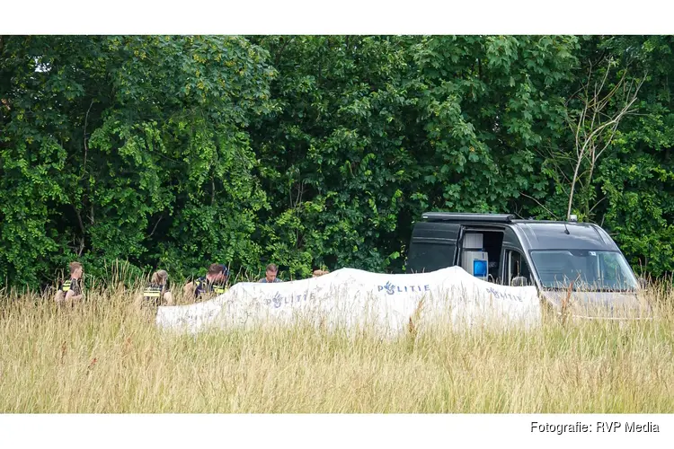 Onderzoek na vondst overleden persoon langs N9 bij 't Zand