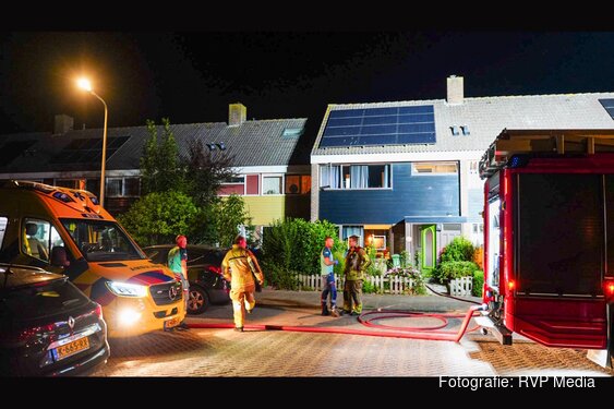 Bewoner gecontroleerd bij woningbrand in Schagen