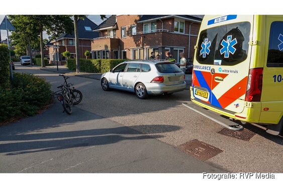 Fietser gewond na aanrijding met auto in Schagen