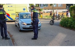 Fietser gewond na aanrijding met auto in Schagen