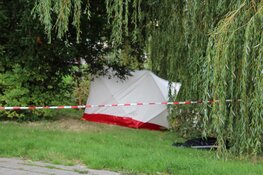 Overleden persoon aangetroffen in sloot in Schagen