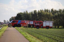 Helikopter maakt noodlanding op Zwarteweg bij Callantsoog na technische storing
