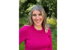 Kristin Anderson, schrijfster uit Schagen, lanceert kerst-romcom Yule Change met eco-twist en boodschap van hoop