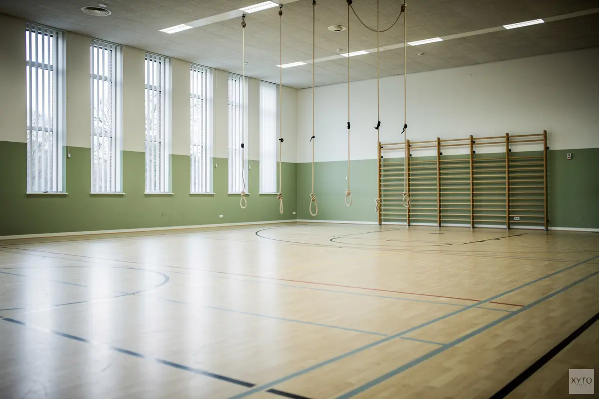 Leerlingen De Rank en De Keerkring met vervoer naar gymles