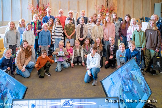 Finn Knegt uit Warmenhuizen eindwinnaar Peace Poster-tekenwedstrijd 2026