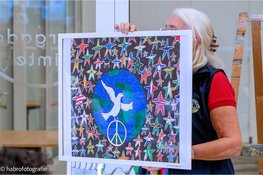 Finn Knegt uit Warmenhuizen eindwinnaar Peace Poster-tekenwedstrijd 2026