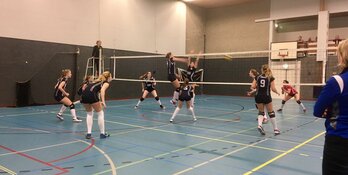 Dinto onderuit bij AVV Keistad