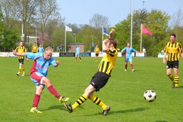 Kleine Sluis deelt eerste tik uit