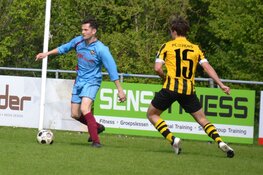 Kleine Sluis deelt eerste tik uit