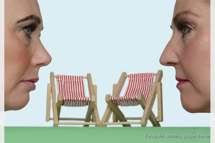 Theatergezelschap Fa. Buur plaatst ’Deckchairs’  in het Scagontheater