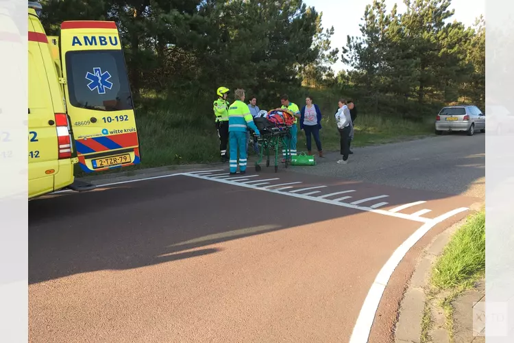 Wielrenner geschept door auto