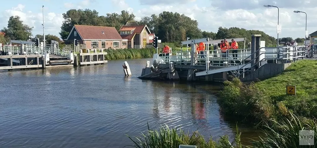 Flinke bevalling: Burgervlotbrug na negen maanden eindelijk weer (bijna) open