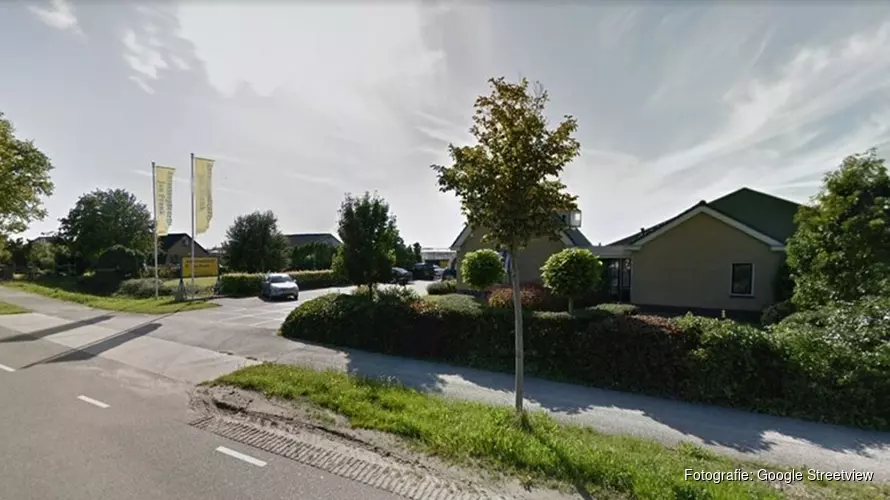 Halfnaakte man slaat fietser tegen de vlakte in Sint Maarten
