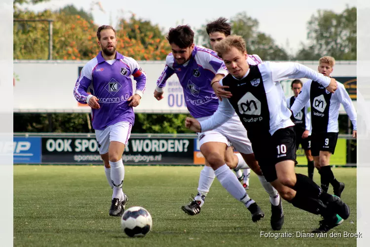Hollandia T pakt punt, Winkel begint seizoen met nederlaag