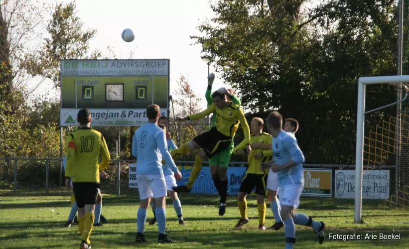 Con Zelo trekt tegen Geel Zwart’30 zege over de streep