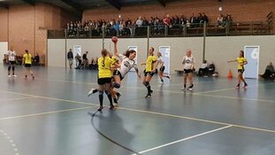 Geel Zwart boekt in Wervershoof vierde competitiezege