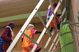 Pieteninstuif in de Harenkarspelhal in Tuitjenhorn