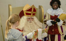Sinterklaas en pieten in de bieb Schagen en Tuitjenhorn