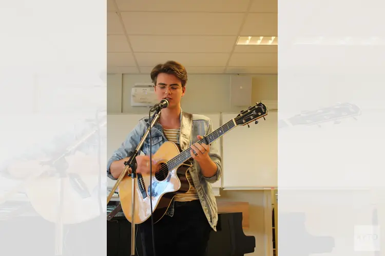 Wie heeft het muzikale talent van de 3300 leerlingen van de school